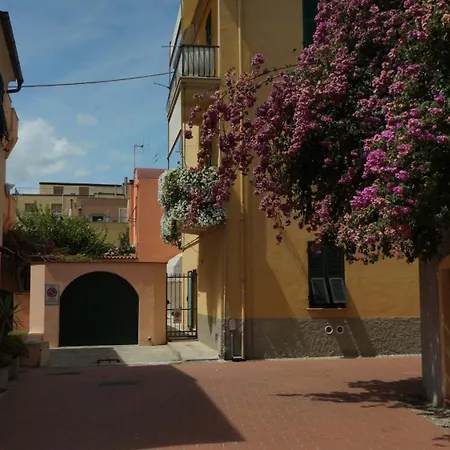 Nel Borgo * Varigotti